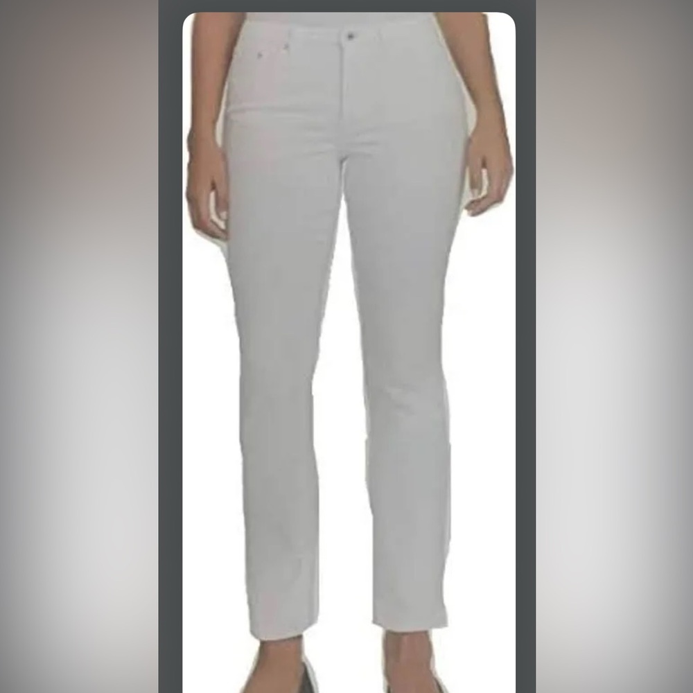 NWT Ella Moss Sz 12 White Denim Jeans never worn.